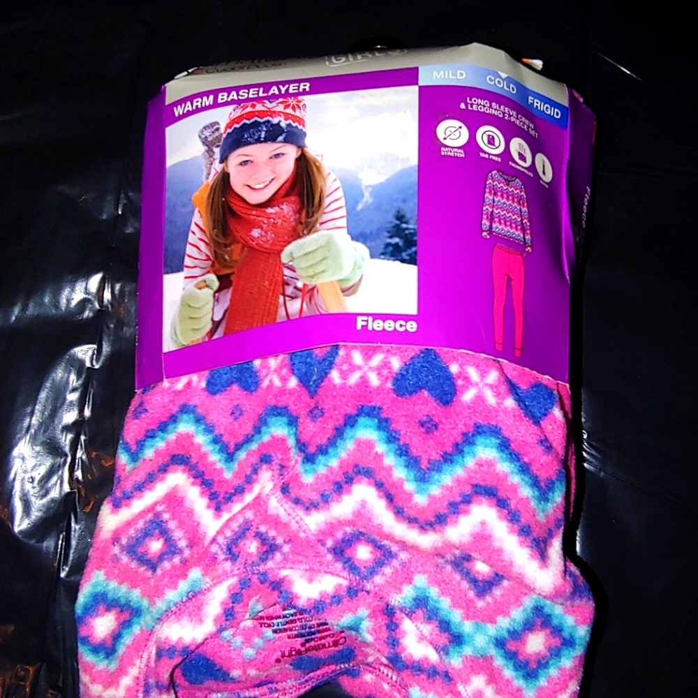 Cuddle duds 2 piece set for girls Size M